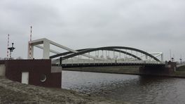 112-nieuws zondag 26 maart: Beelden inbraak Dorkwerderbrug • Politie zoekt gecrashte automobilist • Ongeluk op A7