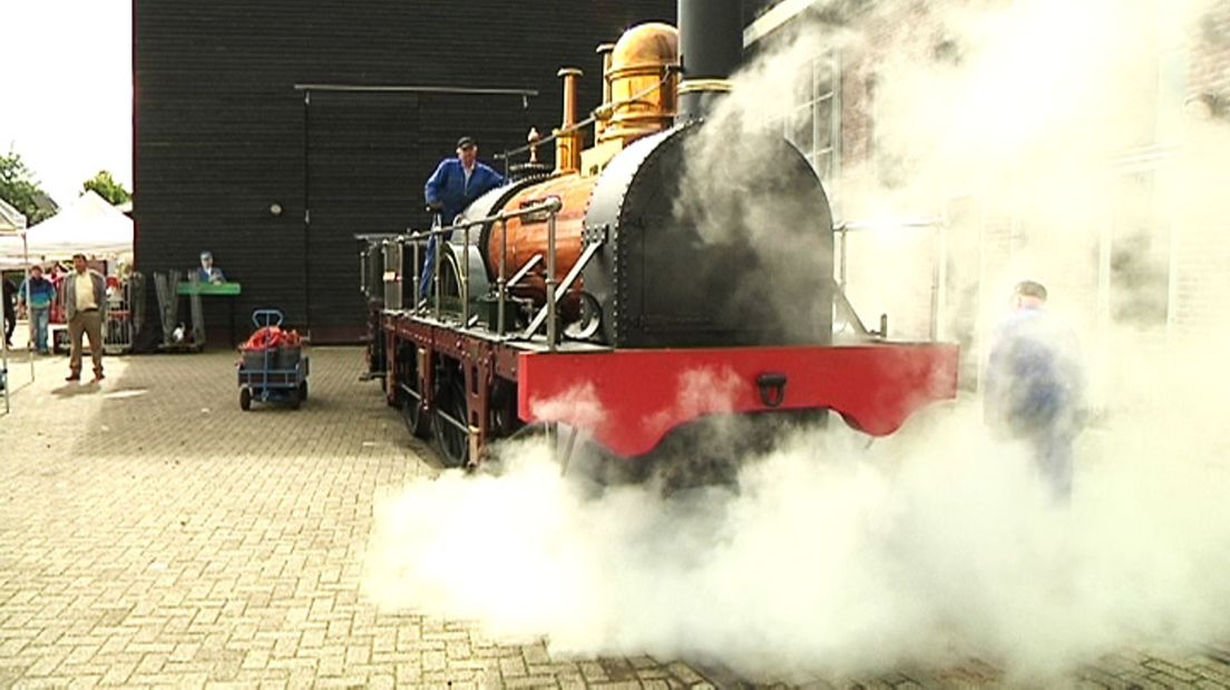 De Arend onder stoom in 2014.