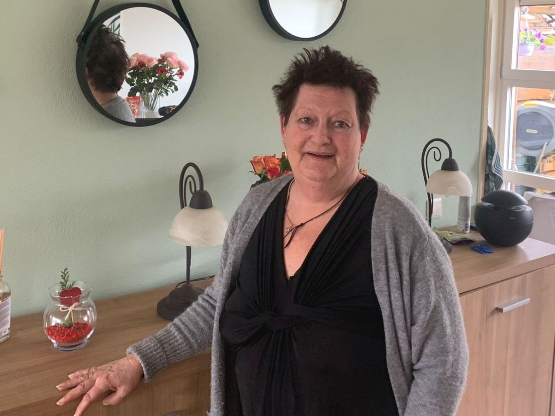 Carla zegt lot op en loopt straatprijs mis, maar krijgt hulp uit onverwachte hoek