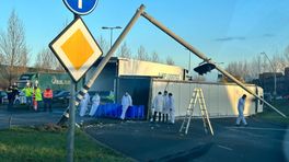Lange files bij Nijmegen door gekantelde vrachtwagen