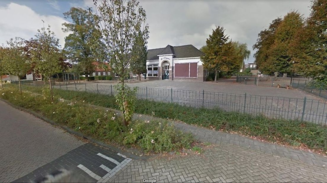 Leerlingen Aloysiusschool in Boskamp krijgen tijdelijk les in noodlokalen