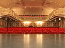 'Renovatie van schouwburg Ogterop kost niet alleen geld, het levert ook inkomsten op'