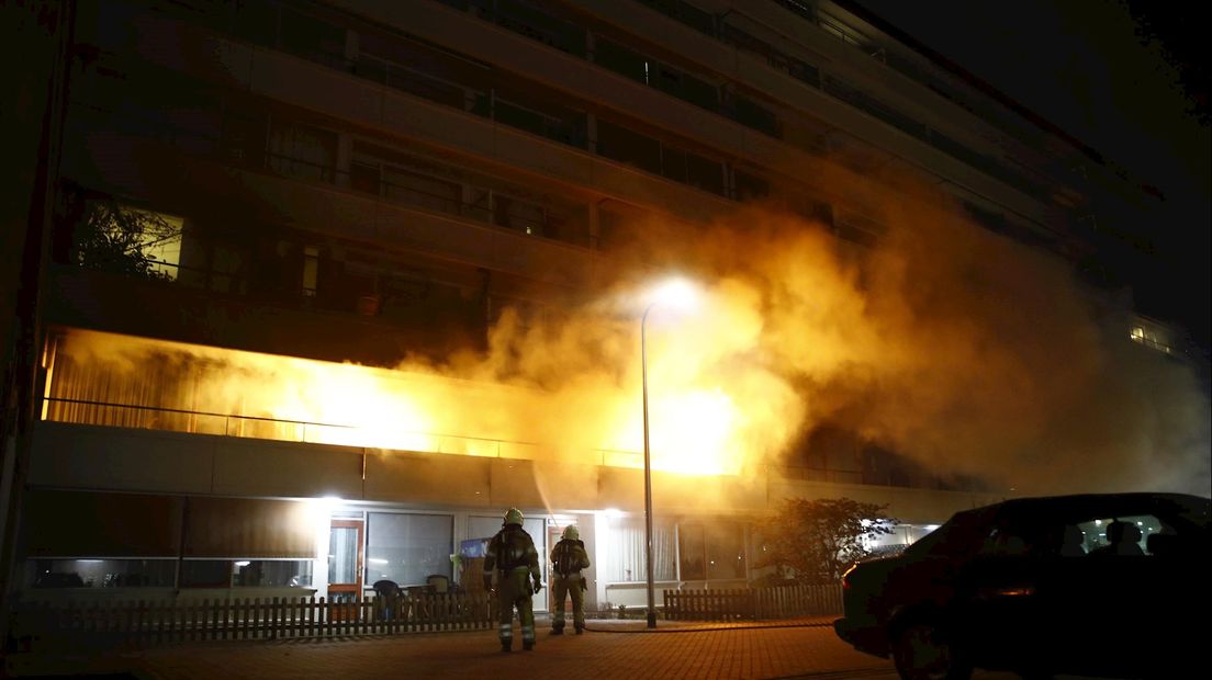Lenie (83) en Appie (66) zijn alles kwijt na de brand in hun appartementen.