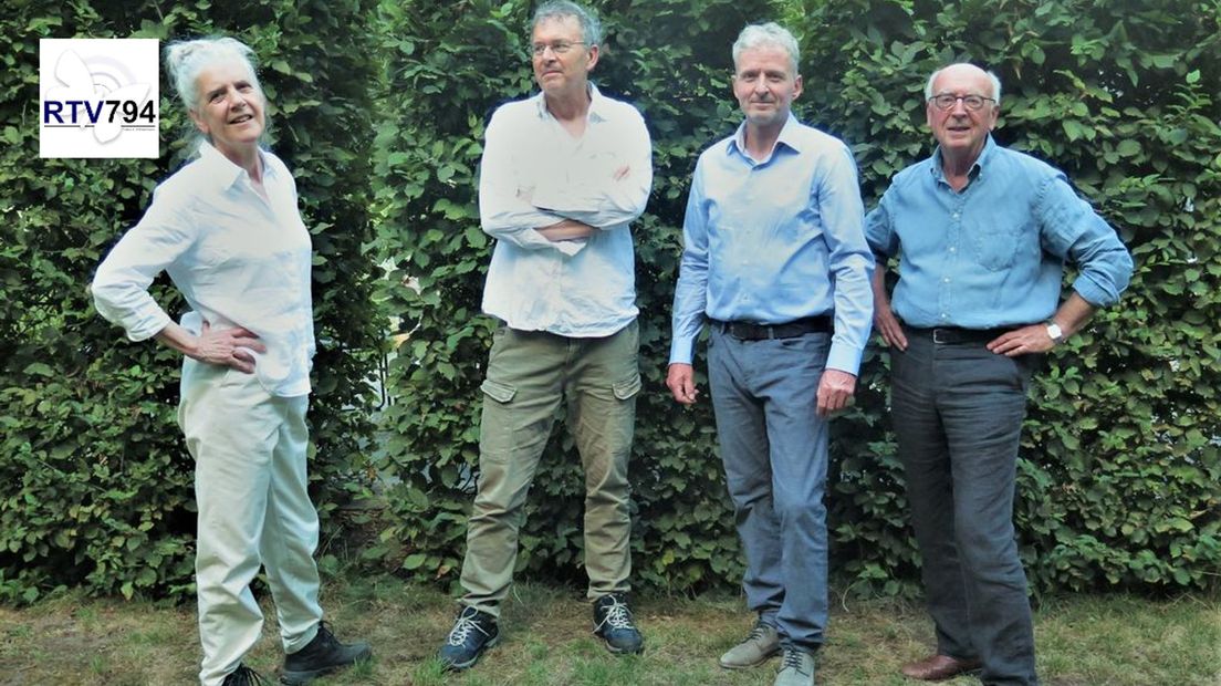 Odile Rijken, Gerard van Emmerik, voorzitter Pieter Swinkels en Michel Dubois.