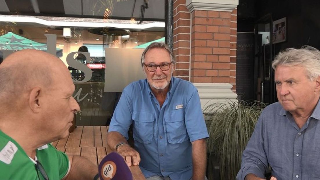 Jaap Huurman in gesprek met Gerdo Hazelhekke en Guus Hiddink