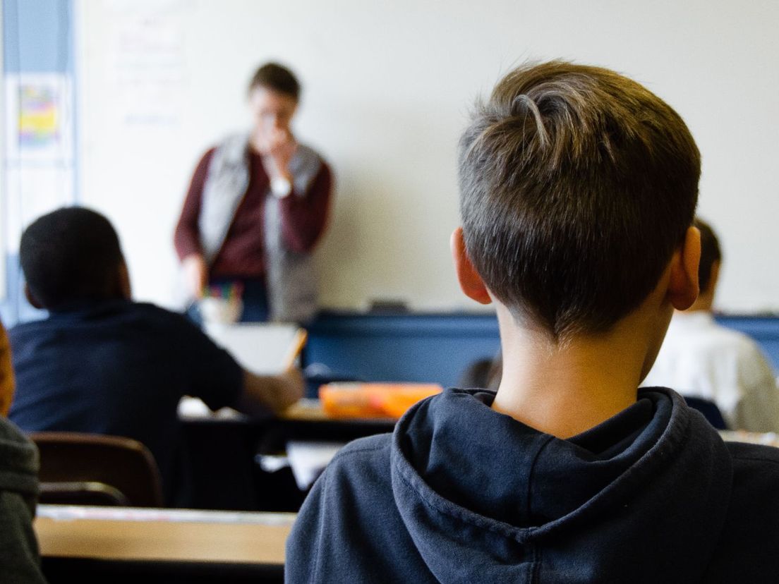 Op de Rotterdamse basisschool lijken de problemen zich op te stapelen (Foto ter illustratie)