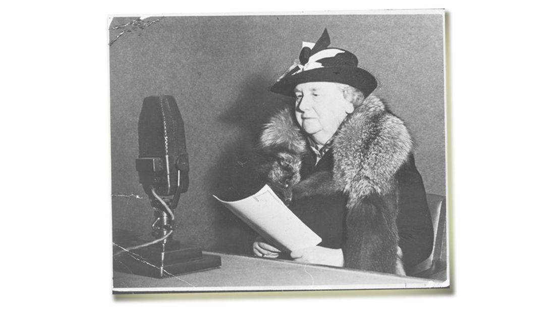 Vanuit Londen faciliteerde de BBC radiouitzendingen voor bezet Nederland waarin ook koningin Wilhelmina te horen was.
