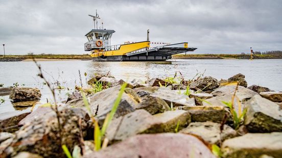 Veerpontjes in grote problemen, noodklok geluid