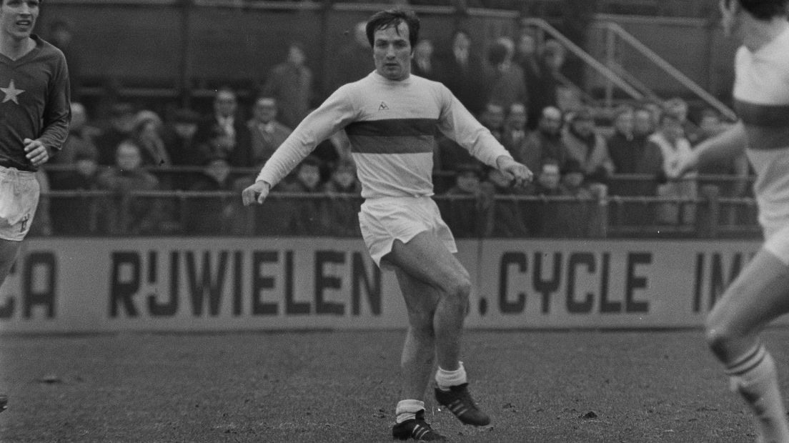 Dick Advocaat als speler van ADO