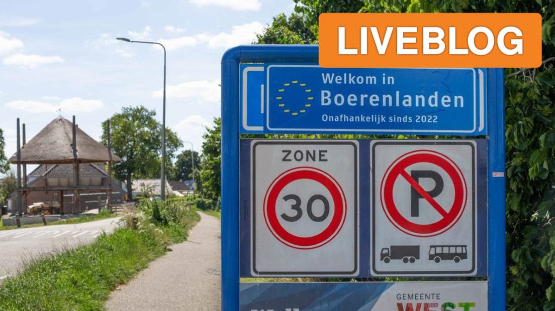 Een aangepast plaatsnaambord in West Betuwe.