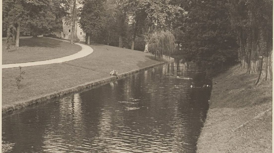 De voormalige Westbuitensingel tussen de Kleine Haag en de Monnikendam
