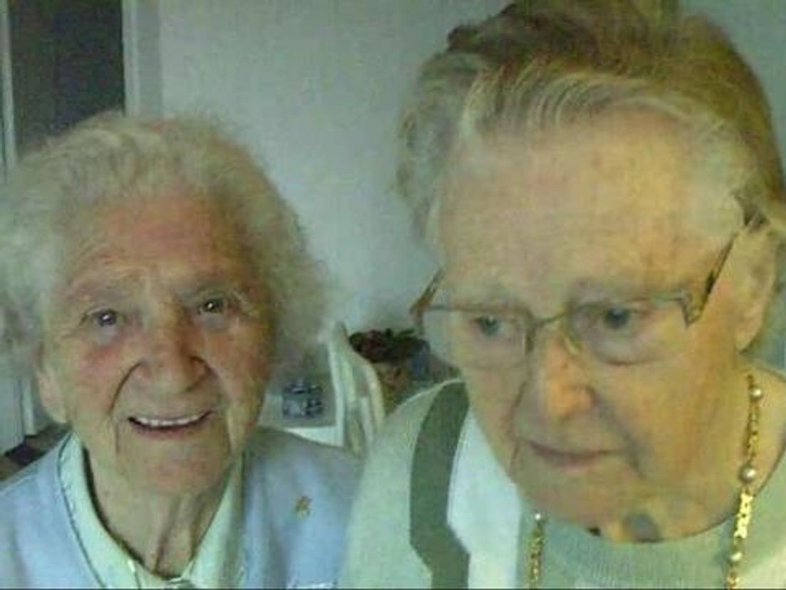 80jarigehartsvriendinnenscahpouwehoppesteijnbessies.cropresize.tmp.jpg