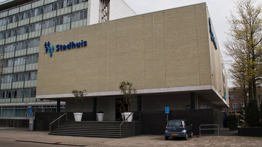 Stadhuis Almelo krijgt confrontatiecamera