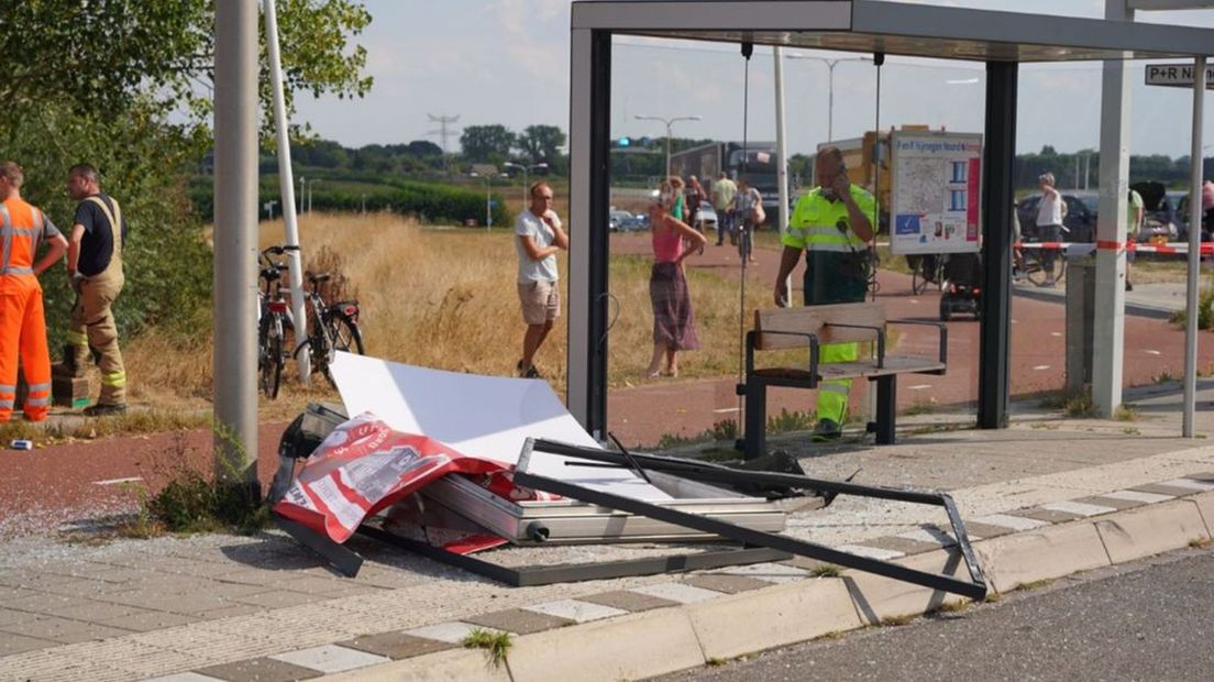 De ravage na het ongeval.