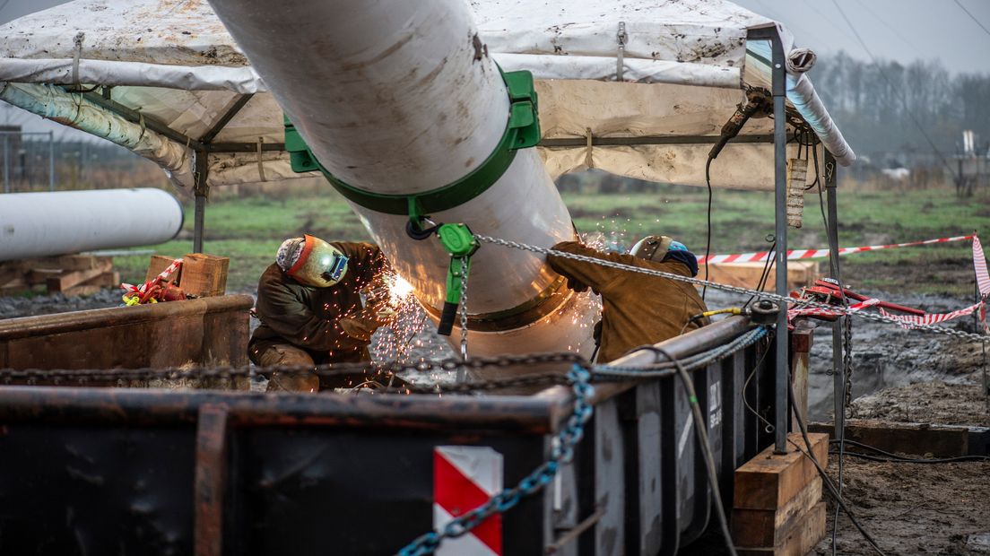 Er is anderhalf jaar gewerkt aan de aanleg van de leiding voor industreiwater