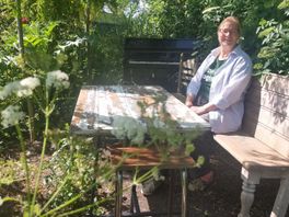 Zeeuwen geven kijkje in hun ecotuin: 'Laat het onkruid lekker groeien'